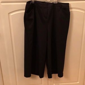Lane Bryant Wide Leg Crop Pants Sz: 16W Black